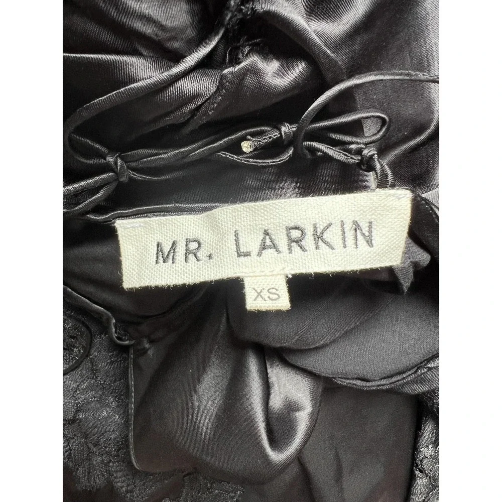 N/A mr larkin